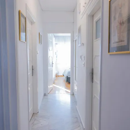 Homey Vibes アパート Tríkala